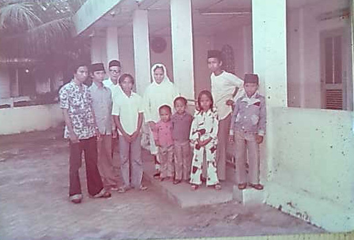 Lahir di Pangkalpinang, Bangka